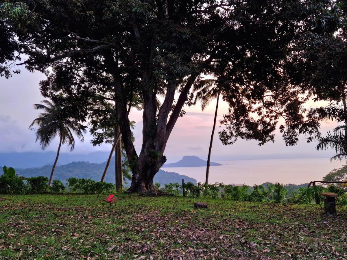 World'S View Wild Camping Salaszoi, Principe Island Santo António エクステリア 写真