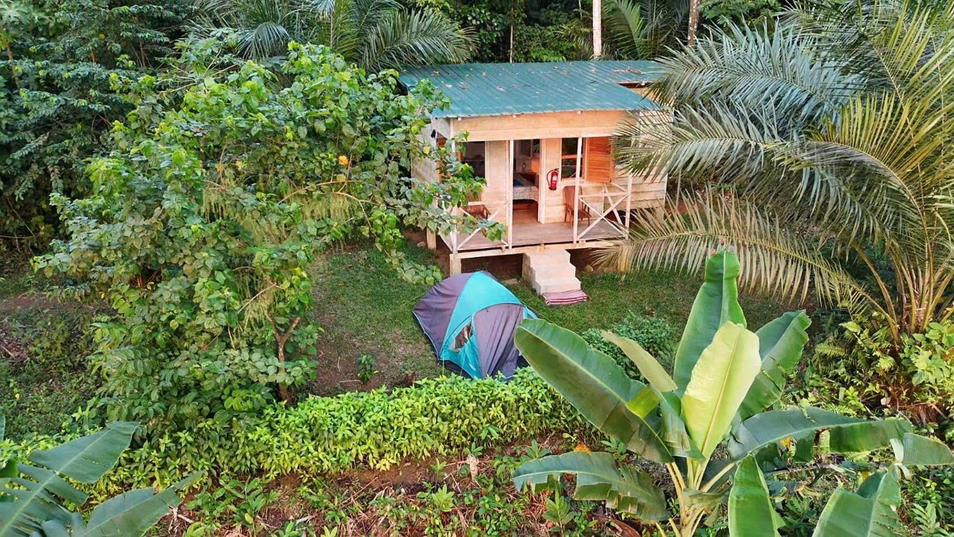 World'S View Wild Camping Salaszoi, Principe Island Santo António エクステリア 写真